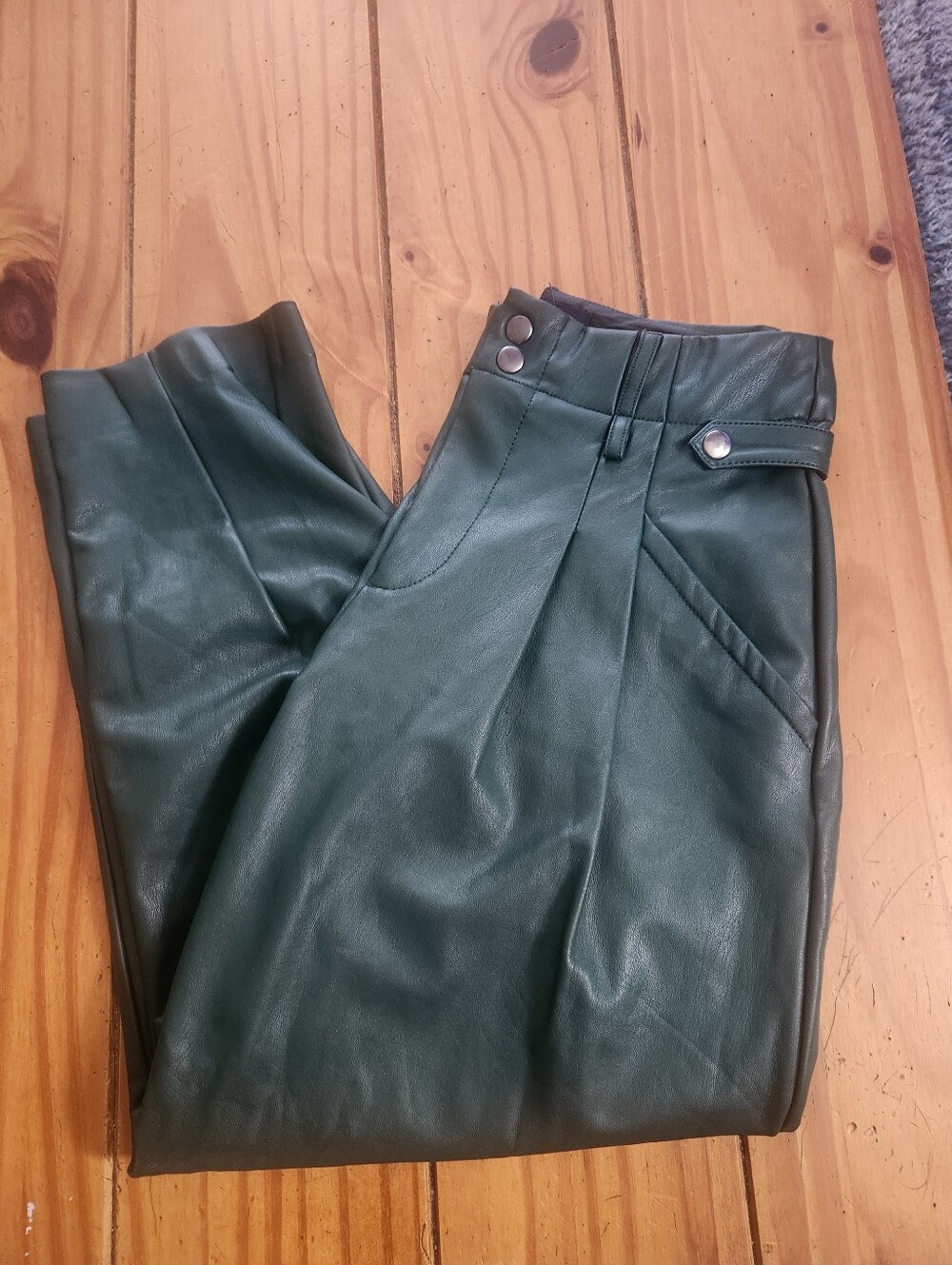 Maeve (Anthro) Faux Leather Taper Pleated Pants Green Size 0